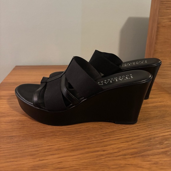Italian Shoemakers Black strappy wedge slip on sandals size 7 NWOT - Picture 6 of 10
